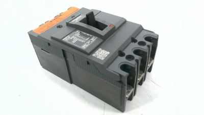 SCHNEIDER ELECTRIC EZC100F3015