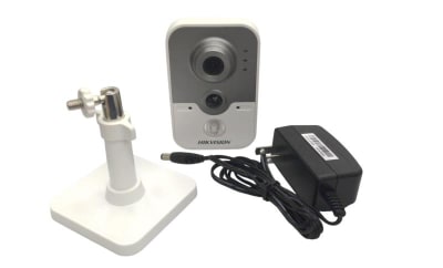 HIKVISION DS-2CD2442FWD-IW
