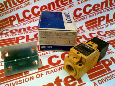 OMRON E3N2-R5Y44B-US