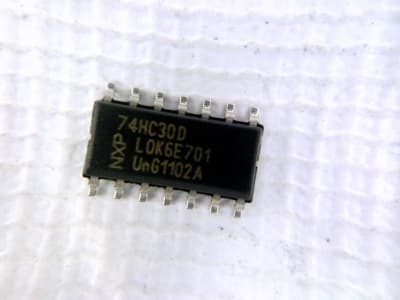 NXP SEMICONDUCTOR 74HC30D,652
