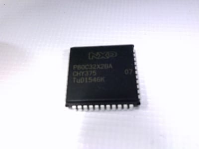 NXP SEMICONDUCTOR P80C32X2BA512