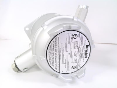 BARKSDALE D2X-M3SS-UL-S0028