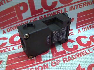 SCHMERSAL AZ16-02ZVR/B1-1876