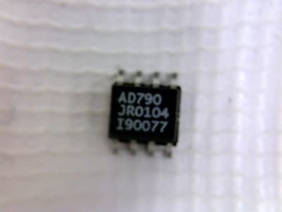 ANALOG DEVICES AD790JR