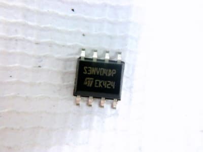 ST MICRO VNS3NV04D