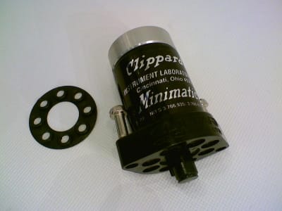 CLIPPARD R-932