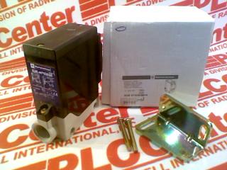 SCHNEIDER ELECTRIC XUE-H753538