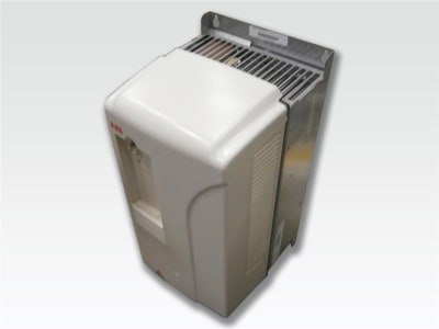 ASEA BROWN BOVERI ACS800-01-0025-3+E200