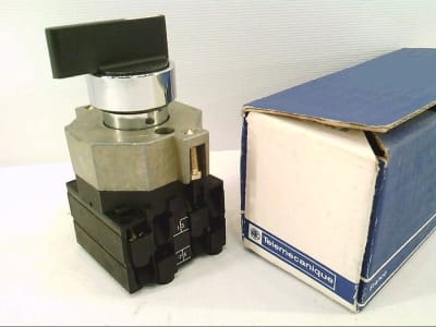 SCHNEIDER ELECTRIC XBC-D10312C12