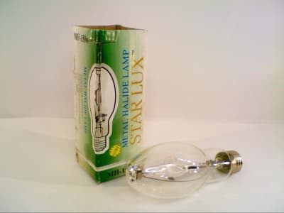 STARLUX MH-150W
