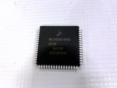 NXP SEMICONDUCTOR MC9S08AW60CFUE
