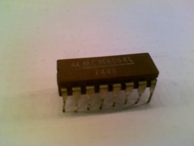NXP SEMICONDUCTOR MCM4064L