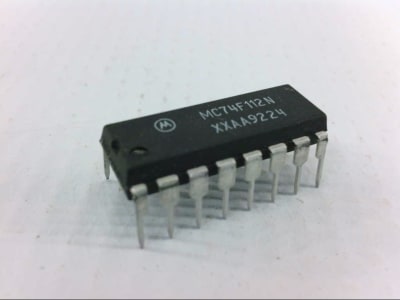 NXP SEMICONDUCTOR MC74F112N