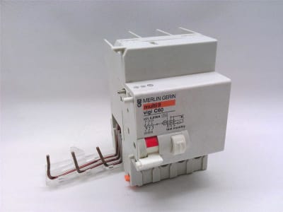 SCHNEIDER ELECTRIC 26588