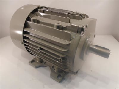 SIEMENS 1LA7083-6AA10-Z