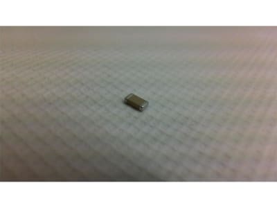 YAGEO CC1206KRX7R9BB223