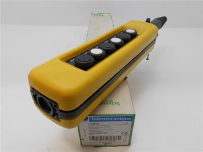 SCHNEIDER ELECTRIC XAC-A681H29