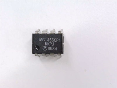 MOTOROLA SOLUTIONS MC1456CP1
