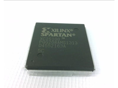 XILINX XC2S100-PQG208AMS1313-D4552163A-5C