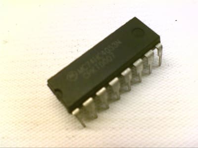 NXP SEMICONDUCTOR MC74HC4053N
