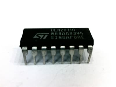 ST MICRO IC2071B