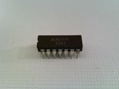 NXP SEMICONDUCTOR MC955L
