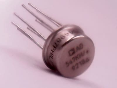 ANALOG DEVICES AD547KH