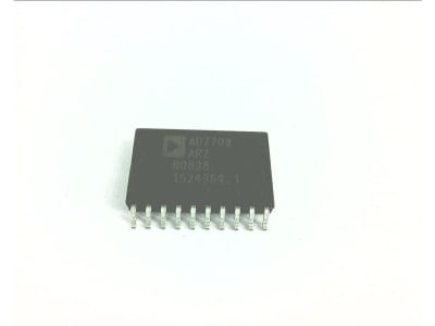 ANALOG DEVICES AD7703AR