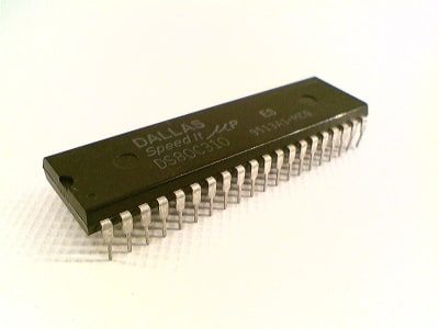DALLAS SEMICONDUCTOR DS80C310-MCG
