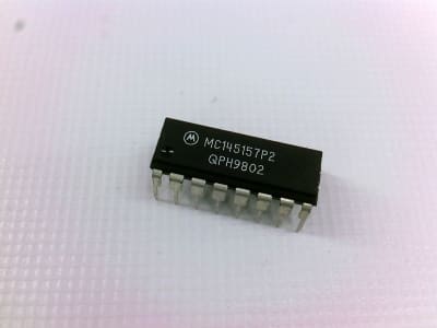 NXP SEMICONDUCTOR MC145157P2