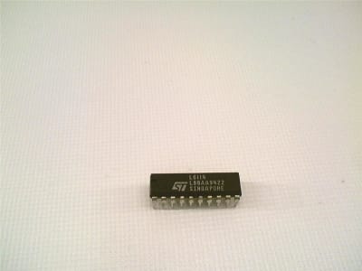 ST MICRO L6114
