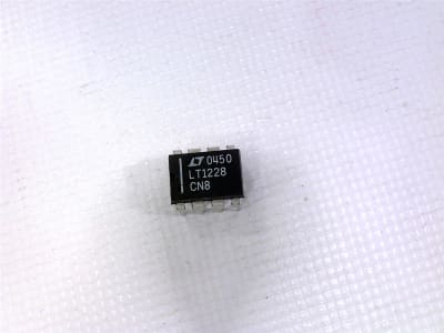 ANALOG DEVICES LT1228CN8