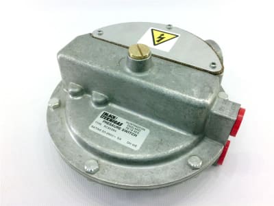 BLACK TEKNIGAS BC8039A