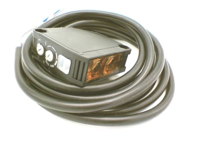 OMRON E3JKRR112MOMI