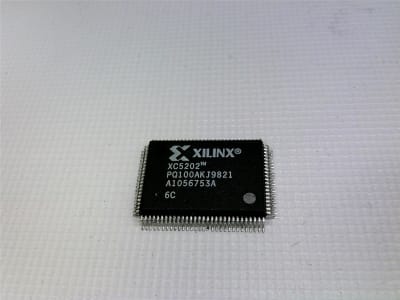 XILINX XC52026PQ100C