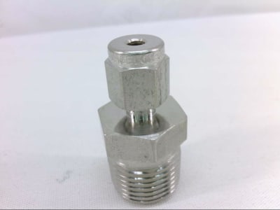 SWAGELOK SS-200-1-6