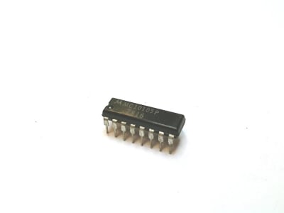NXP SEMICONDUCTOR MC10105P