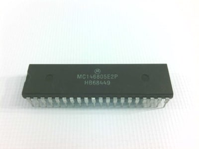 NXP SEMICONDUCTOR MC146805E2P