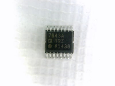 ANALOG DEVICES AD7843ARQZ