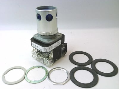 ALLEN BRADLEY 800TC-QAH24B