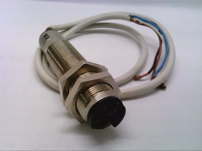 SICK VT18-204172S01