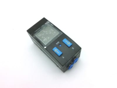 FESTO SDE1-D10-G2-HQ4-C-P2-M8