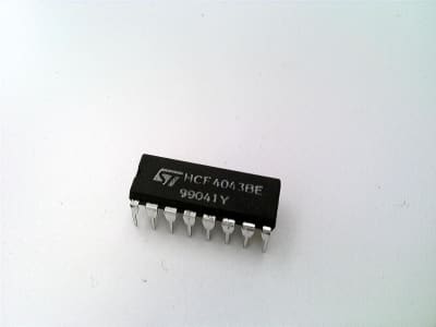 ST MICRO HCF4043BE