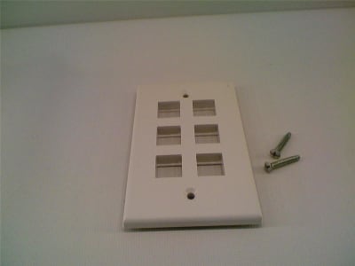 TE CONNECTIVITY 569088-3