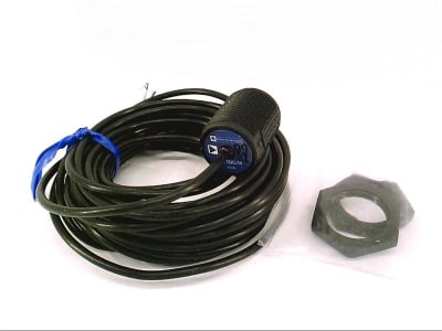 SCHNEIDER ELECTRIC XUV-N06244