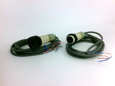 OMRON E3F2-3B4