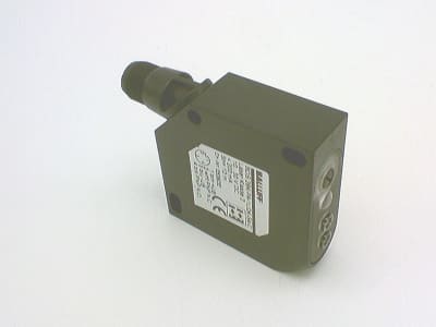 BALLUFF BOS-26K-PA-1LQK-S4-C