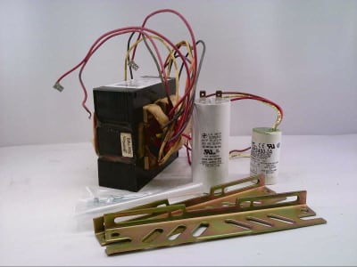 UNIVERSAL LIGHTING TECHNOLOGY S250MLTAC4M-500K