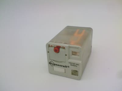 SCHNEIDER ELECTRIC 750XBXM4L-110/120VAC