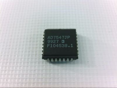 ANALOG DEVICES AD7547JP